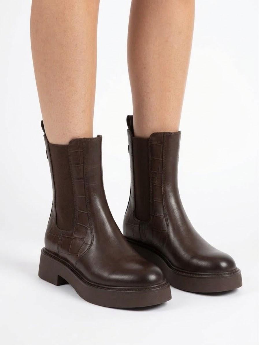 TRONCHETTO TAMARIS NERO IN PELLE CON ELASTICO LATERALE -CHERRY-