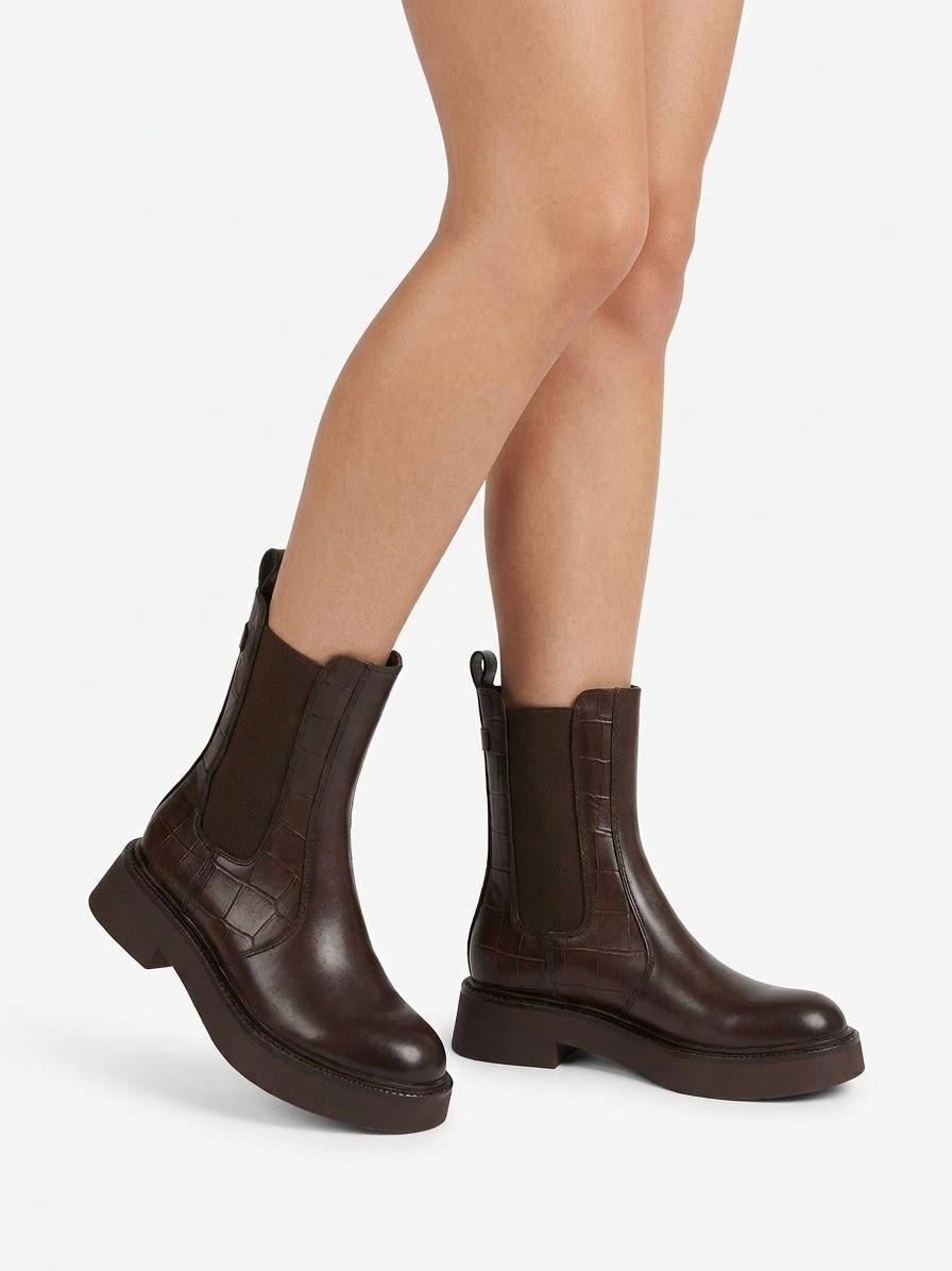TRONCHETTO TAMARIS NERO IN PELLE CON ELASTICO LATERALE -CHERRY-