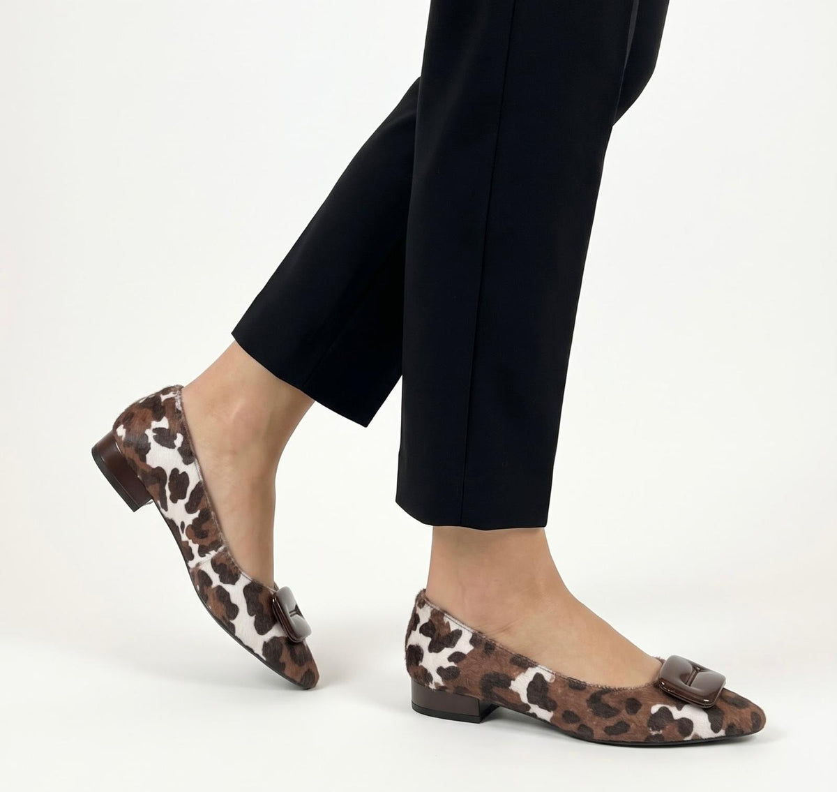 BALLERINA IN CAMOSCIO -MERY-