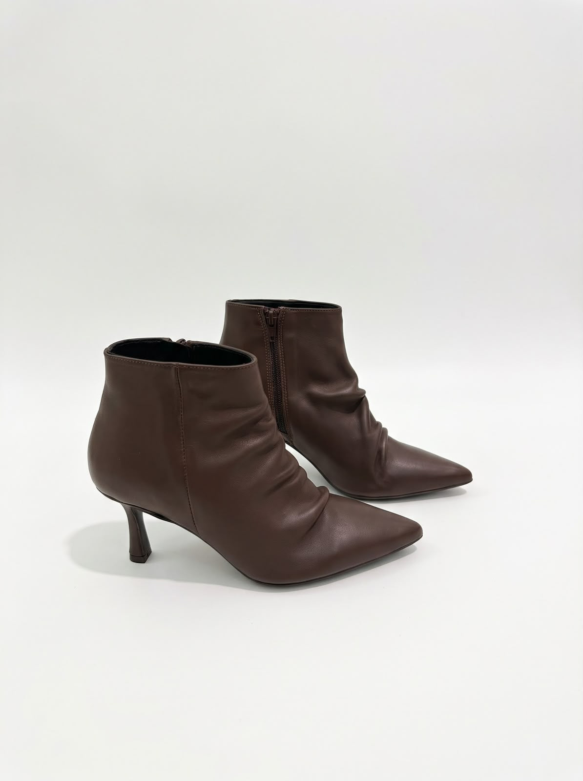 TRONCHETTO ARTIGIANALE IN VERA PELLE ARRICCIATA TACCO 7CM -VICTORIA-
