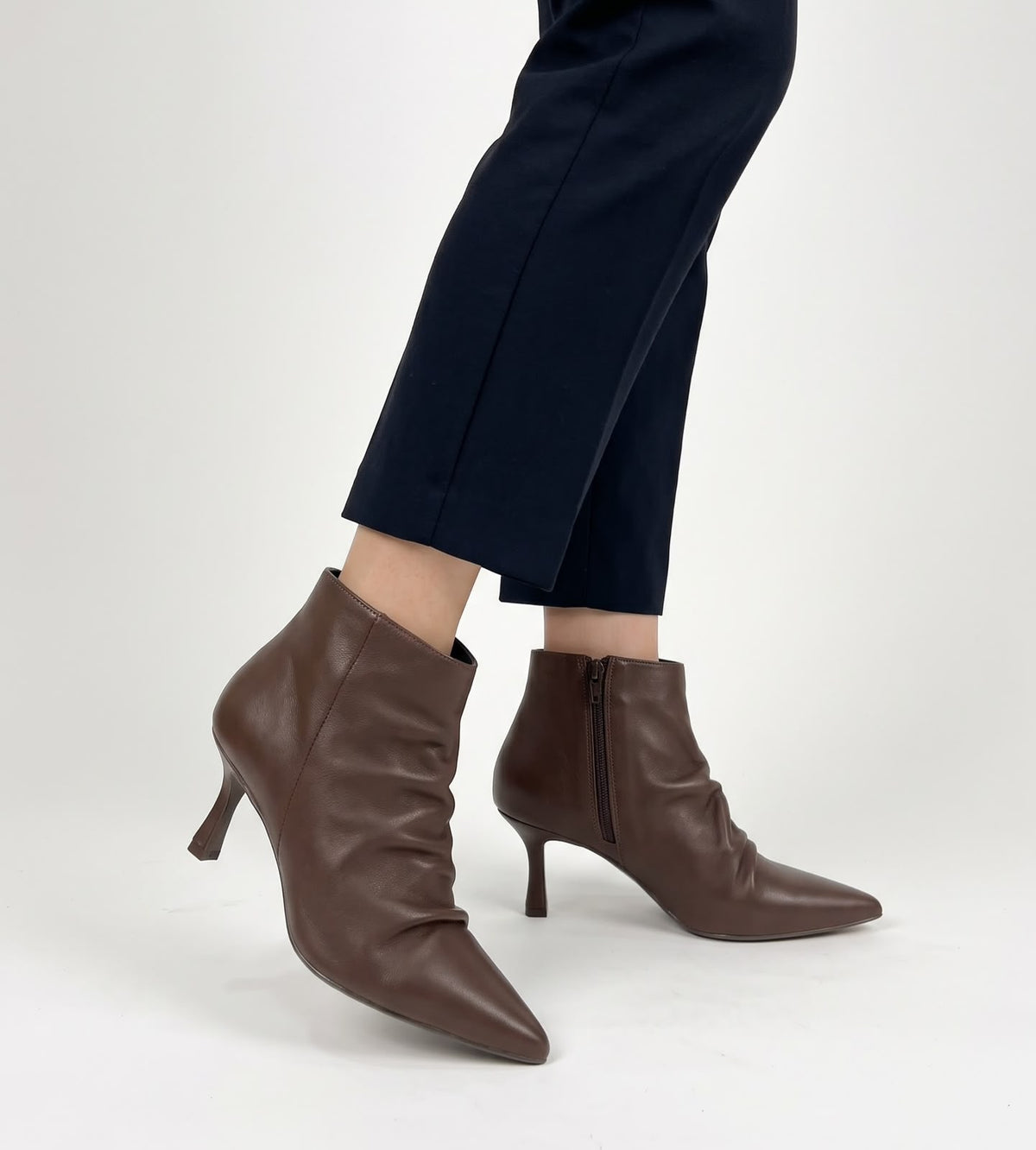 TRONCHETTO ARTIGIANALE IN VERA PELLE ARRICCIATA TACCO 7CM -VICTORIA-