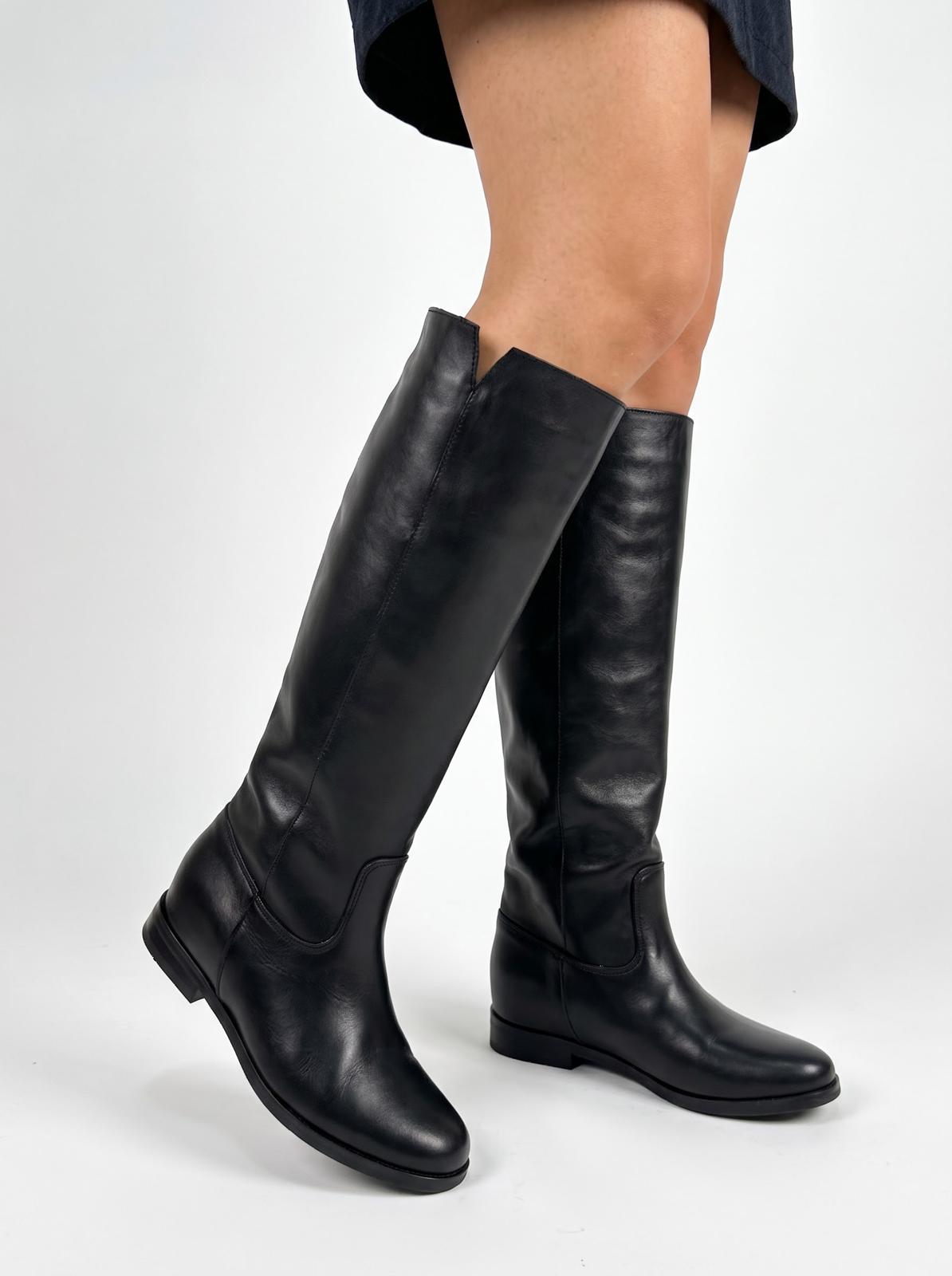 STIVALE IN VERA PELLE CON RIALZO INTERNO DI 3 CM -VICKY-